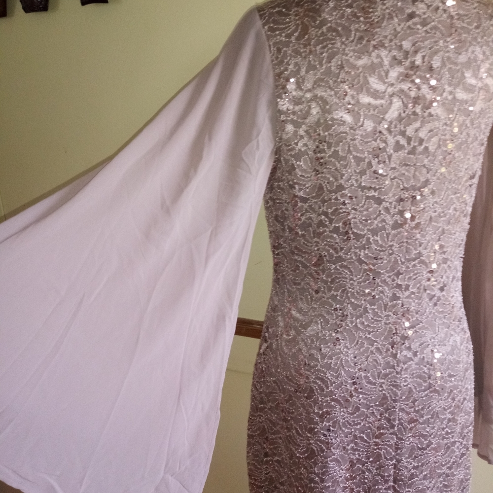 Dress - Picture 5 of 8